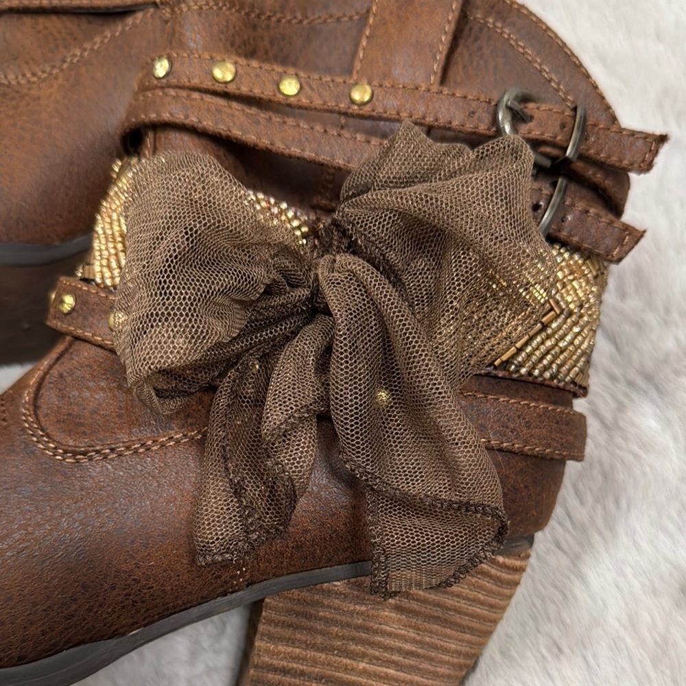 Women's Brown Ankle Boots - Picture 6 of 6
